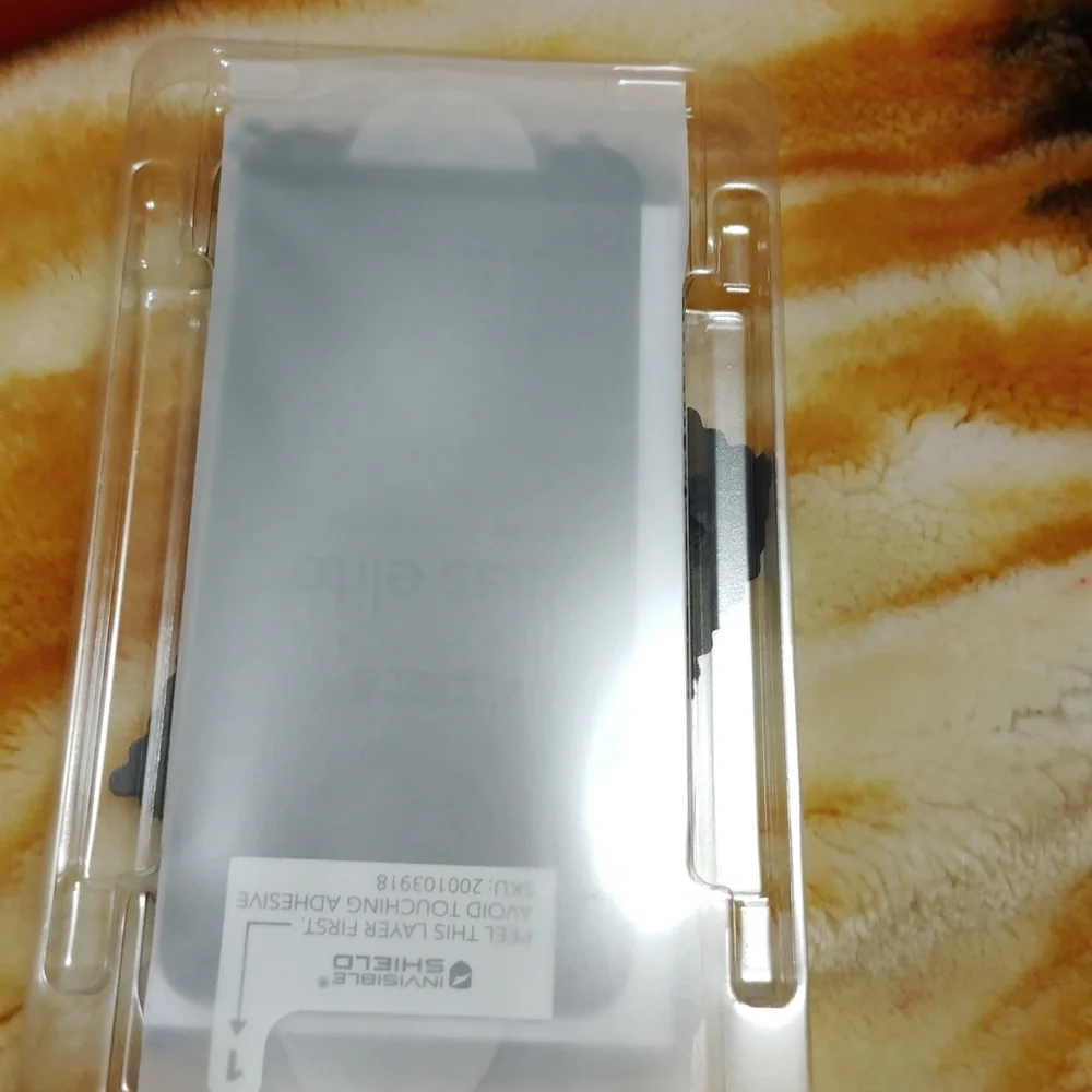 Invisible Shield glass elite privacy